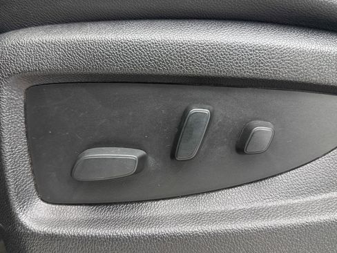 Used 2017 Chevrolet Suburban LT w/ Luxury Package image 25