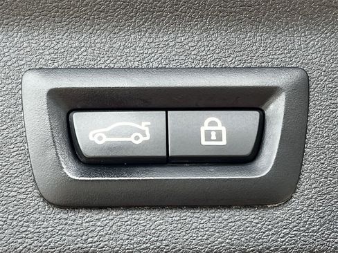 Used 2022 BMW X3 M40i w/ Parking Assistance Package image 29