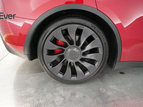 Used 2022 Tesla Model Y Performance AWD/4WD image 19