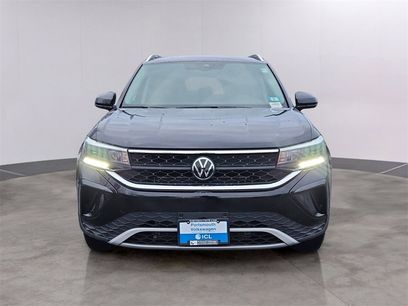 Used 2024 Volkswagen Taos SE