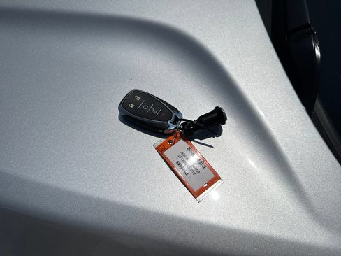 Used 2022 Chevrolet Equinox Premier AWD/4WD image 28