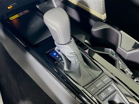 New 2026 Toyota Camry XLE AWD/4WD image 15