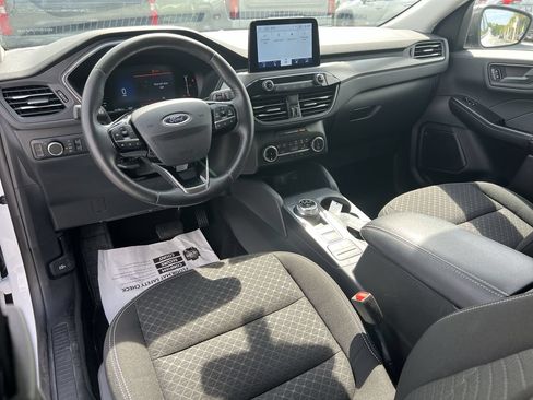 Used 2024 Ford Escape Active AWD/4WD image 30