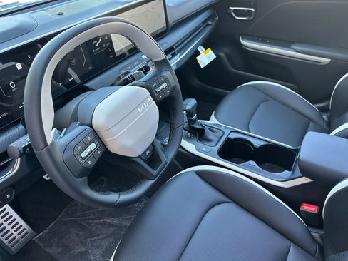 New 2025 Kia K4 GT-Line Turbo image 10