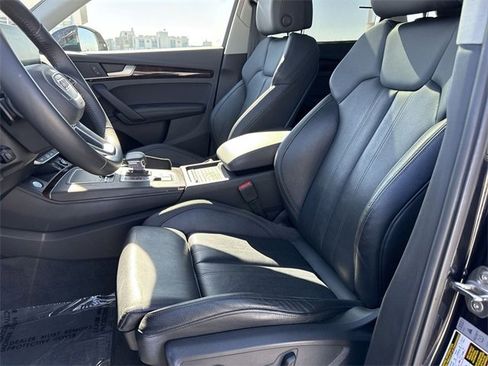 Used 2020 Audi Q5 2.0T Premium Plus w/ Premium Plus Package image 11