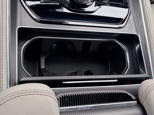 New 2026 Jeep Grand Wagoneer Summit AWD/4WD image 24
