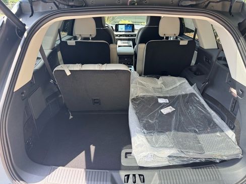 New 2025 Lincoln Aviator Reserve w/ Equipment Group 201A image 17