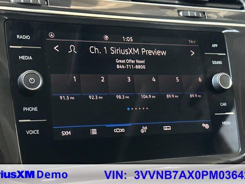 Used 2023 Volkswagen Tiguan SE w/ Panoramic Sunroof Package FWD image 29