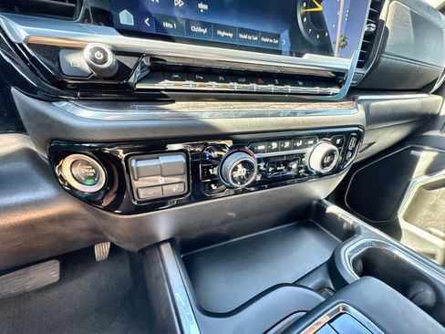 Used 2023 Chevrolet Silverado 1500 LTZ w/ Technology Package image 18