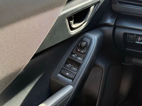 Certified 2025 Subaru Crosstrek 2.0i Premium image 8