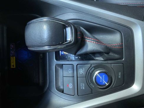 Used 2022 Toyota RAV4 XSE w/ Premium Package image 17