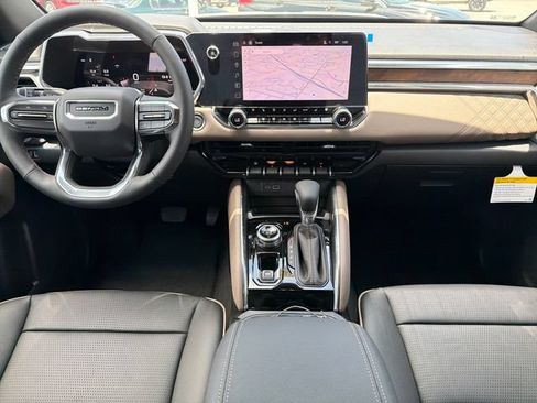 New 2026 GMC Canyon Denali AWD/4WD image 9