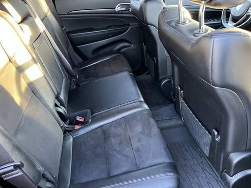 Used 2022 Jeep Grand Cherokee Altitude image 21