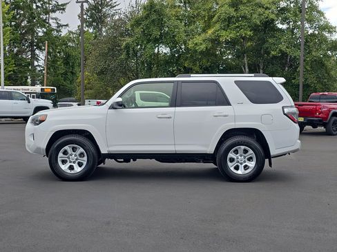 Certified 2024 Toyota 4Runner SR5 image 6