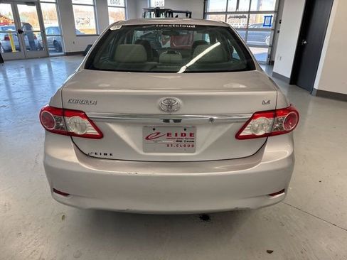 Used 2013 Toyota Corolla LE image 9
