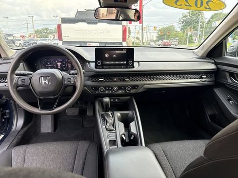 Used 2023 Honda Accord EX image 16