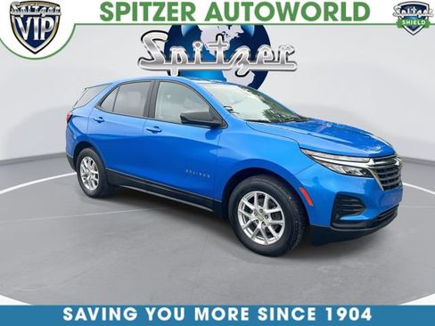 Certified 2024 Chevrolet Equinox LS w/ LS Convenience Package AWD/4WD image 2