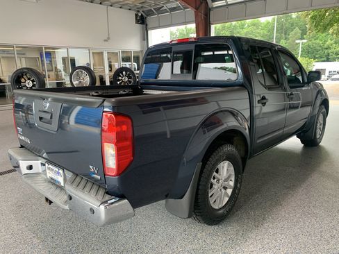 Used 2018 Nissan Frontier SV w/ Value Truck Package RWD image 8