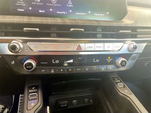 Used 2023 Kia Telluride SX Prestige image 16