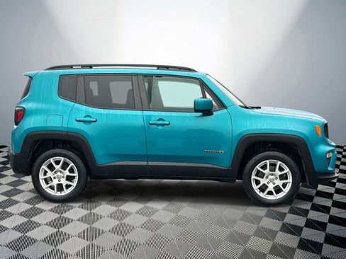 Used 2020 Jeep Renegade Latitude w/ Cold Weather Group image 6