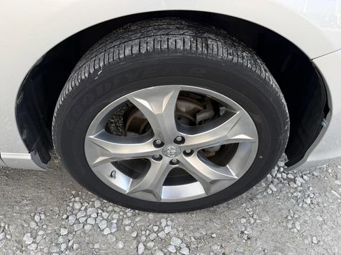 Used 2009 Toyota Venza AWD V6 4dr Crossover image 12