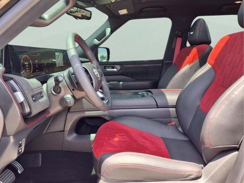 Certified 2026 Nissan Armada NISMO AWD/4WD image 9