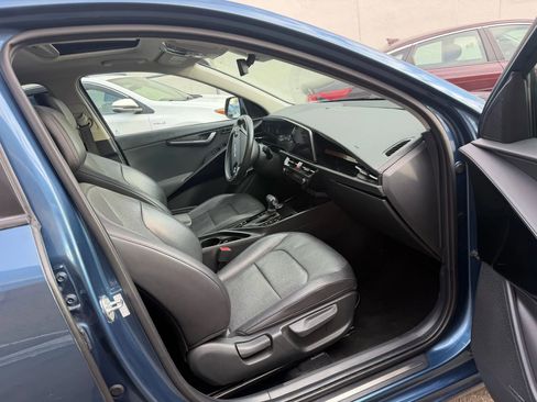 Used 2023 Kia Niro image 26