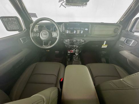 New 2026 Jeep Gladiator Mojave w/ Technology Group image 9