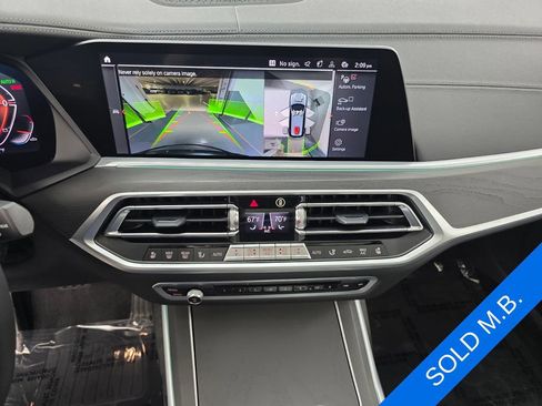 Used 2021 BMW X7 xDrive40i w/ Executive Package 2 AWD/4WD image 24