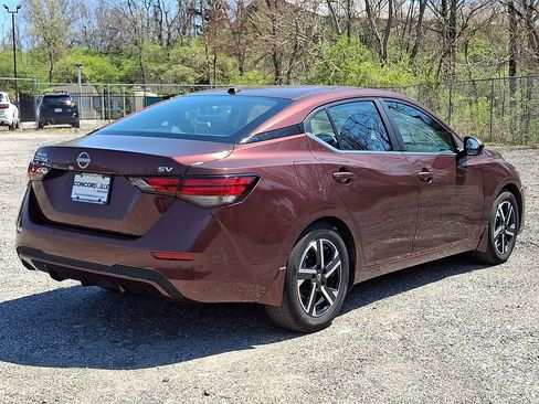 Used 2024 Nissan Sentra SV FWD image 6