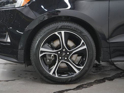 Used 2020 Ford Edge ST w/ Equipment Group 401A AWD/4WD image 29