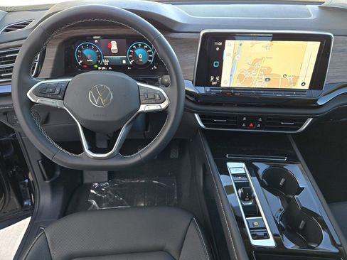New 2025 Volkswagen Atlas SEL image 10