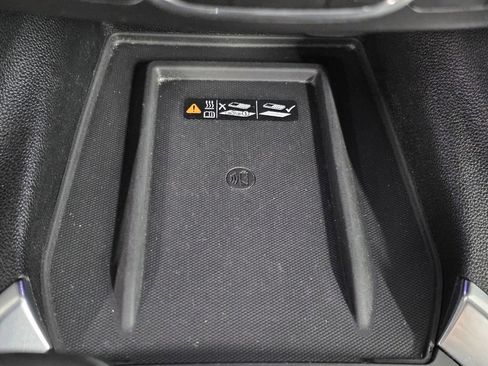 Used 2021 Chevrolet Traverse Premier w/ Redline Edition AWD/4WD image 23