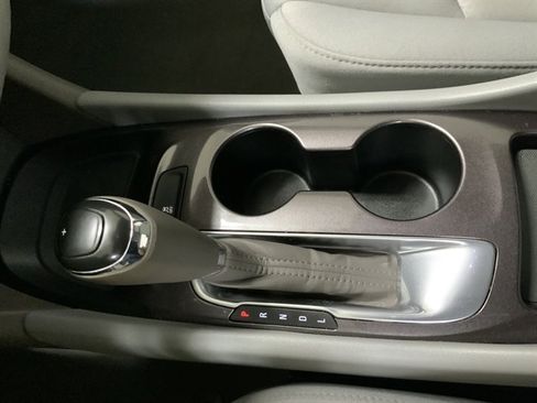 Used 2020 Chevrolet Malibu LS image 34