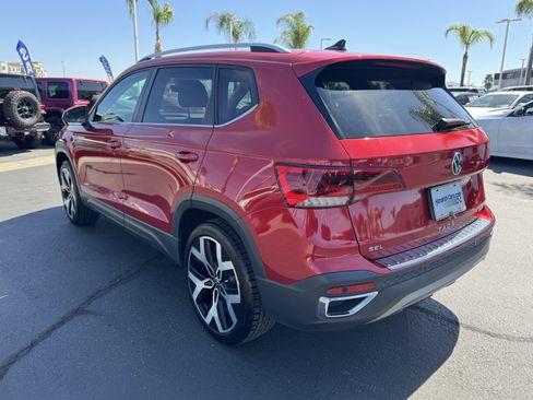 Used 2022 Volkswagen Taos SEL w/ Panoramic Sunroof Package image 8