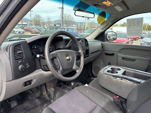 Used 2013 Chevrolet Silverado 1500 W/T image 26