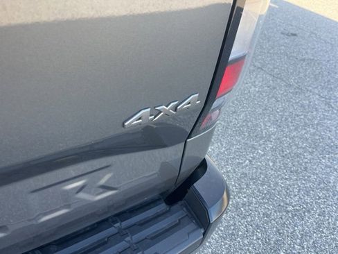 Used 2023 Nissan Frontier S w/ Technology Package image 26