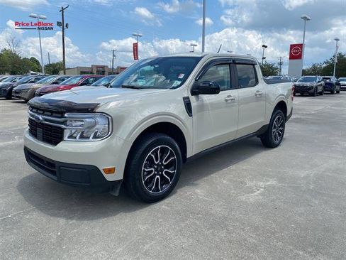 Used 2024 Ford Maverick Lariat FWD image 3