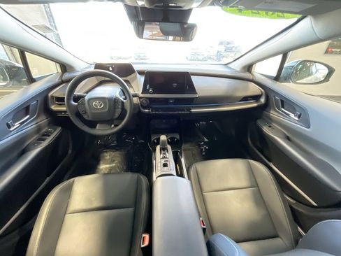 Used 2024 Toyota Prius XLE image 7