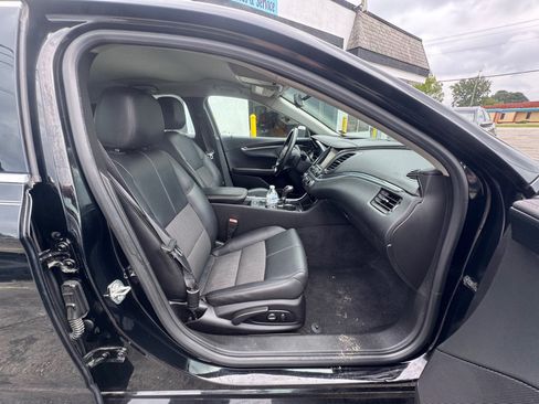 Used 2020 Chevrolet Impala LT FWD image 11