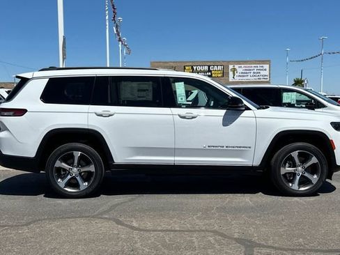 New 2026 Jeep Grand Cherokee L Limited AWD/4WD image 2
