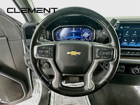 Used 2024 Chevrolet Silverado 3500 LT AWD/4WD image 15