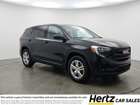 Used 2024 GMC Terrain SLE image 1