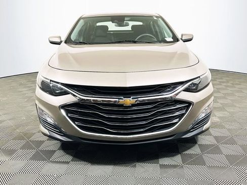Used 2024 Chevrolet Malibu LT FWD image 3