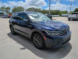 Used 2022 Volkswagen Tiguan SE image 2