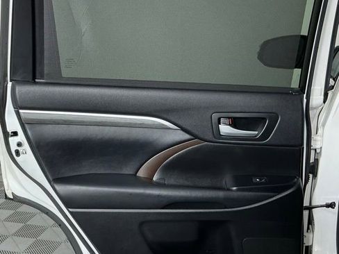 Used 2017 Toyota Highlander Limited FWD image 20