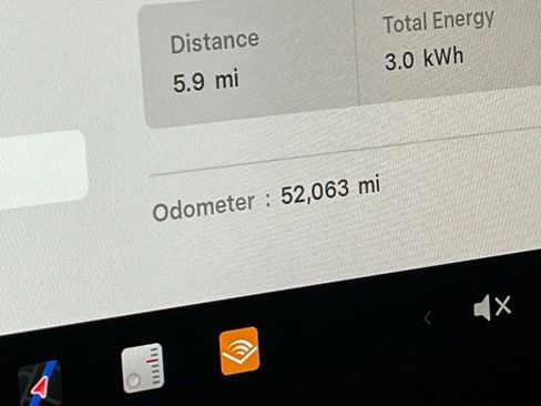 Used 2021 Tesla Model Y Long Range image 26