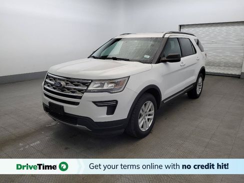 Used 2018 Ford Explorer XLT AWD/4WD image 1