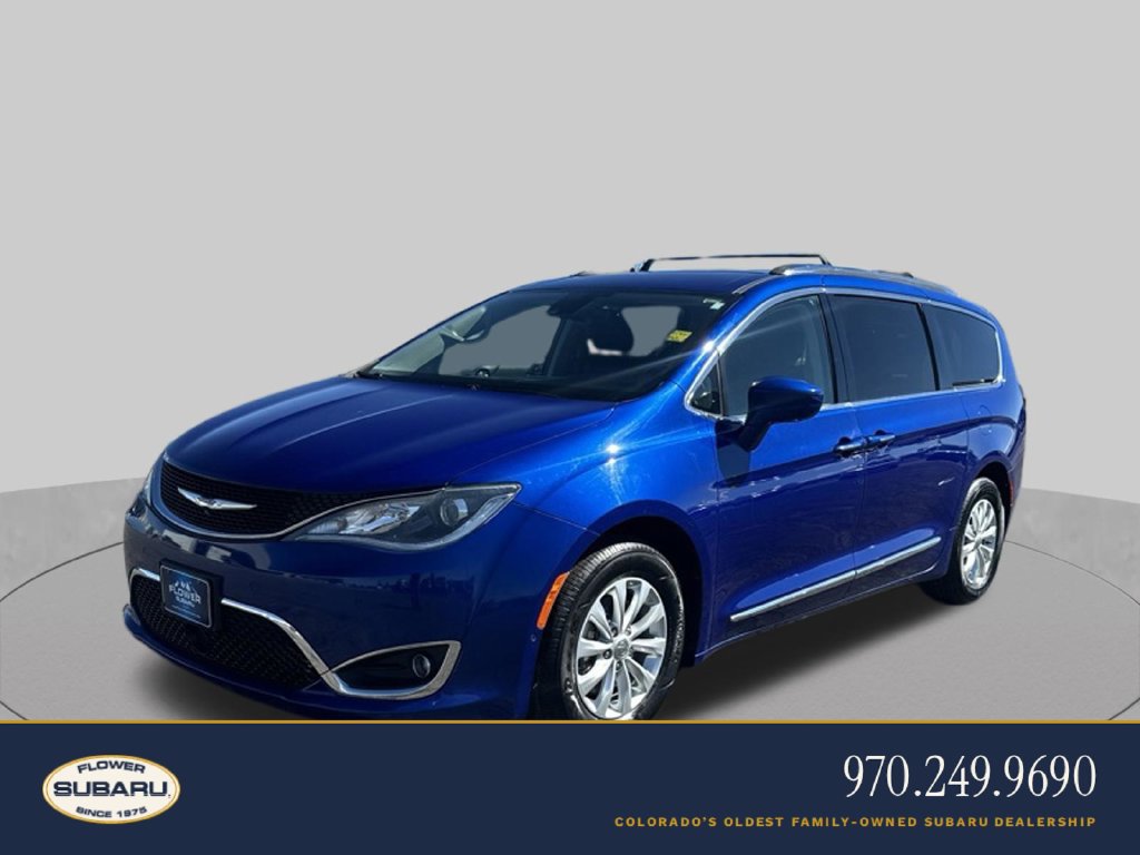 Used 2019 Chrysler Pacifica Touring-L w/ Advanced Safetytec Group FWD image 3