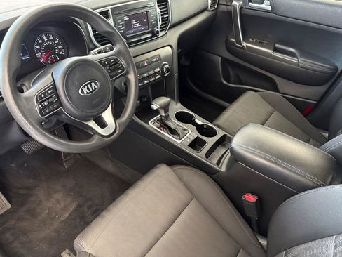 Used 2019 Kia Sportage LX FWD image 10